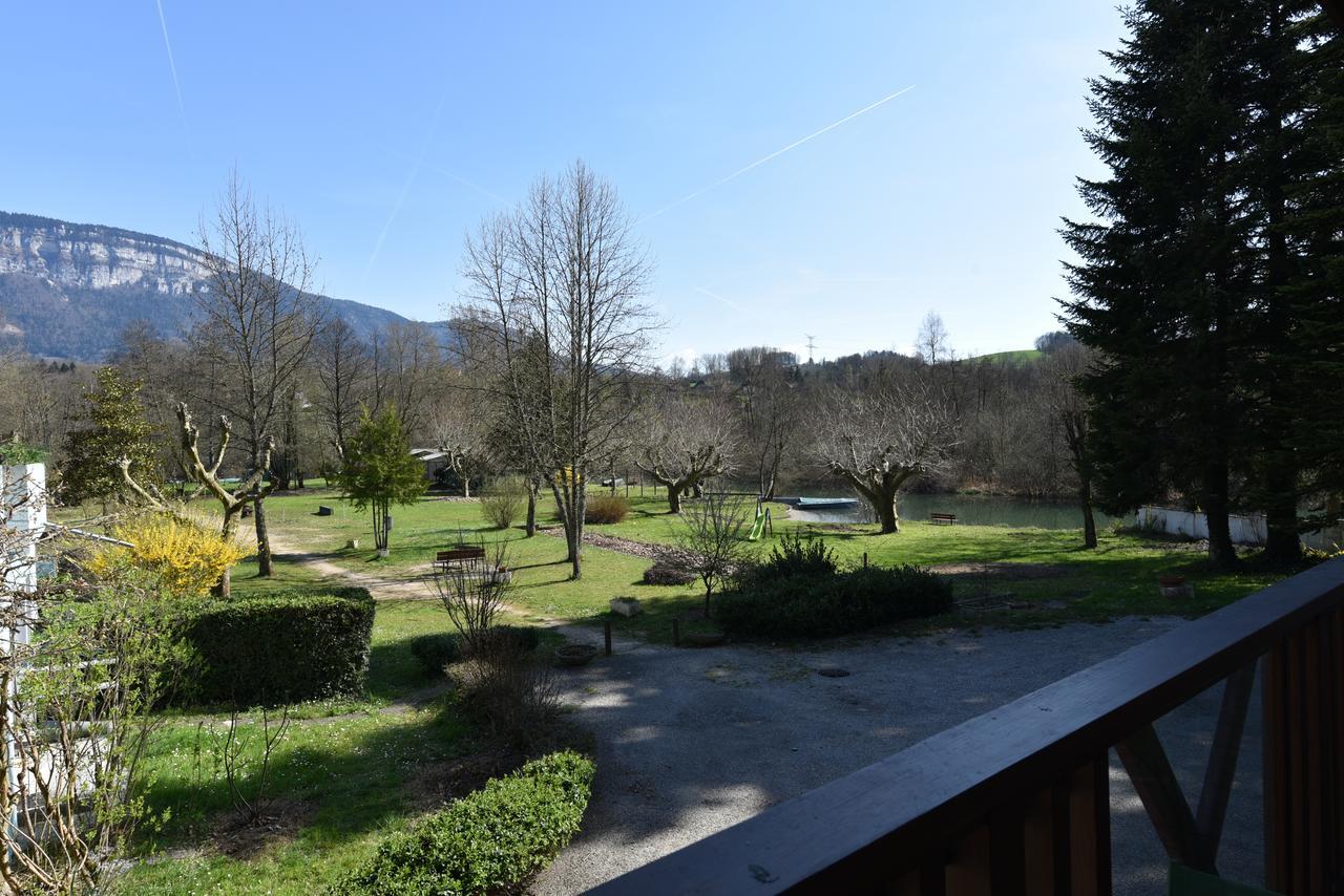 Les Lodges Du Lac Saint-Alban-de-Montbel Luaran gambar